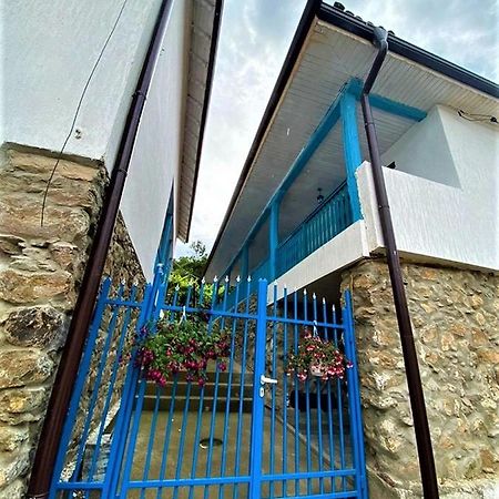 Цяла Ваканционна Къща- Florina Houses Hotel Goranovtsi Exterior foto